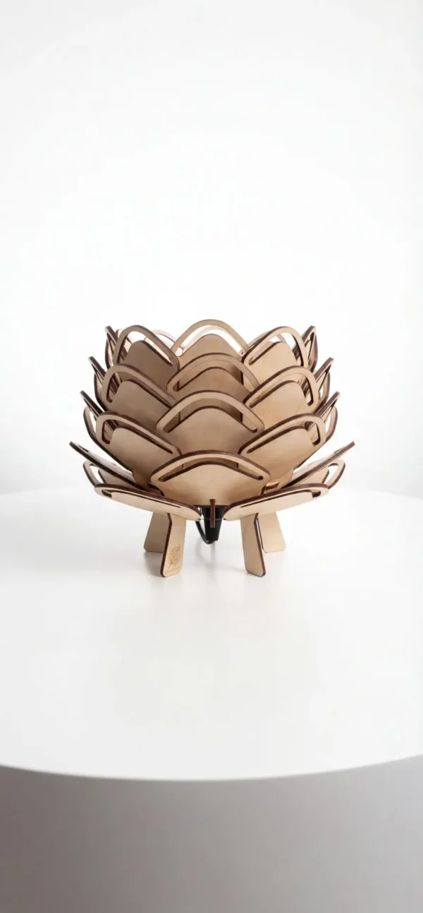 Lampe demi-pomme de pin